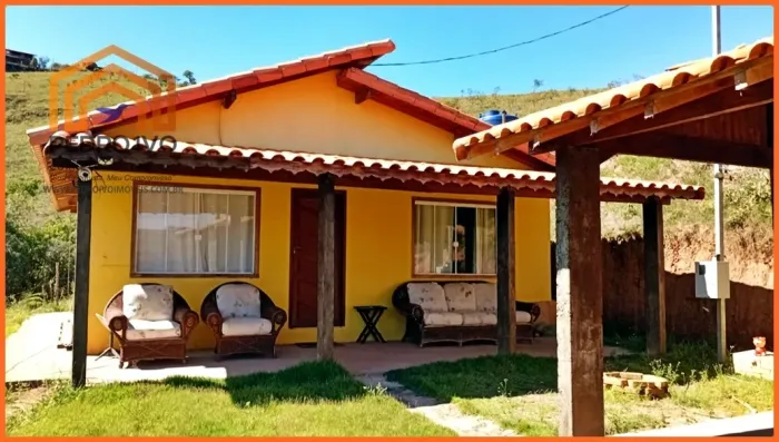 Casa para Venda em Lima Duarte, Ibitipoca, 2 dormitórios, 1 banheiro, 1 vaga