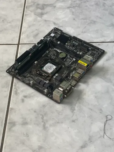 Kit placa mae B85M-HDS + I5 4440 + 8gb de ram