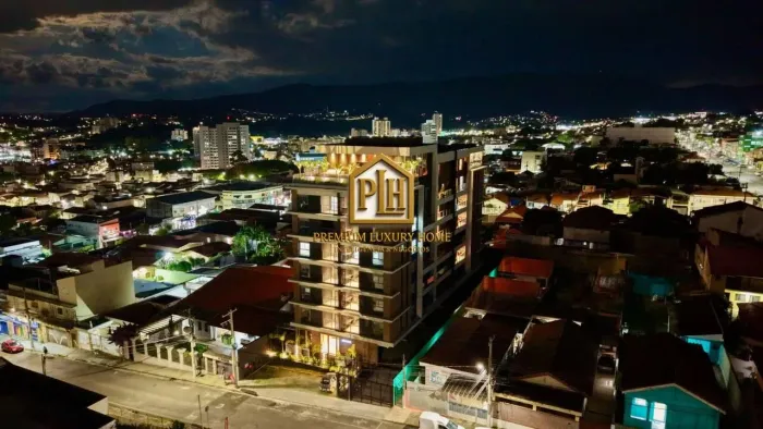 Apartamento com 2 dormitórios à venda, 54 m² por R$ 650.000,00 - Alvinópolis - Atibaia/SP