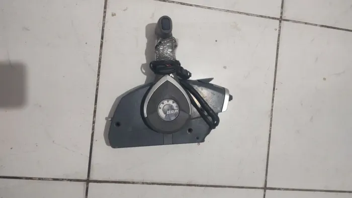 Manete elétrico para motor de popa 