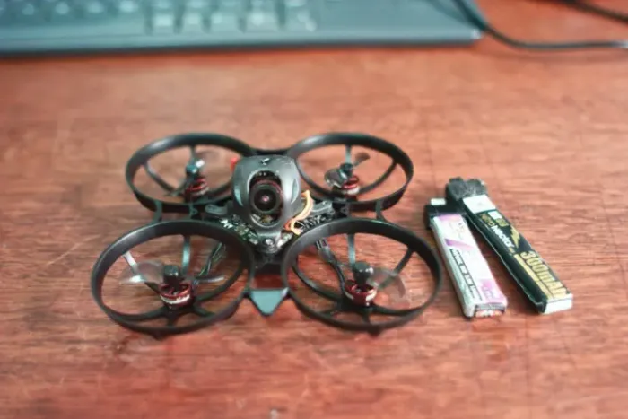 Drone FPV Tinywhoop Mobula 06 (SEM VTX)
