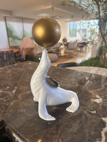 Peça decorativa foca (de 737,00 por 299,00)