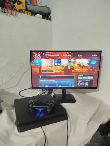 ? Ps 4 é monitor AOC