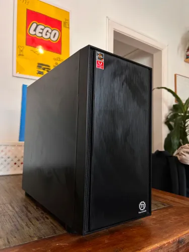 PC Ryzen 5 2400G + 16GB RAM + SSD 240GB + Radeon Vega