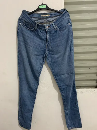 Calça jeans Levis tam 38
