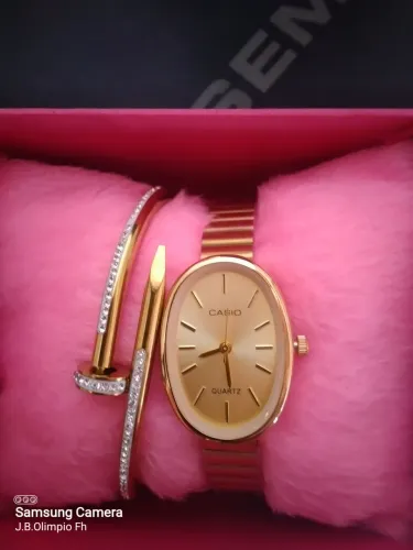 Watch shop