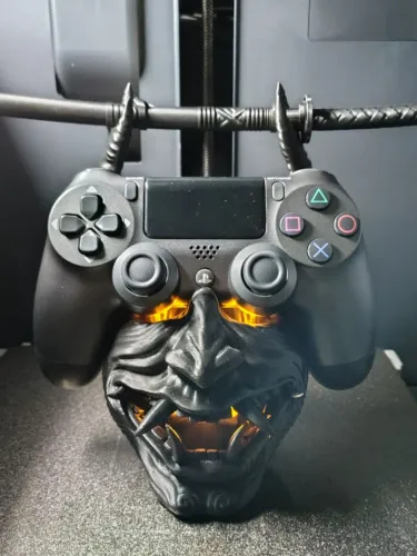 Suporte Gamer Máscara Oni para Controle PS4 e PS5