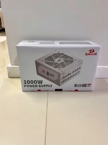 Fonte Branca 1000W Redragon Full Modular 80 plus Platinum - Nova lacrada
