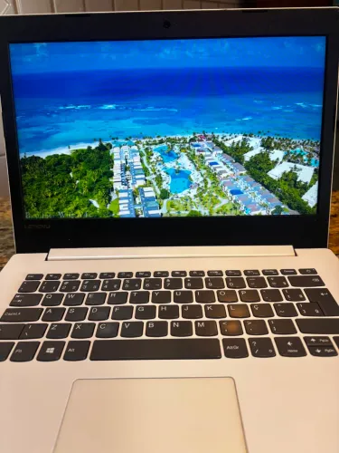 VENDO NOTEBOOK LENOVO
