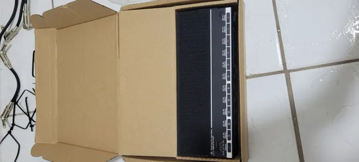 Fonte para pedais Mooer s12 com caixa e todos os itens (liga até 12 pedais)