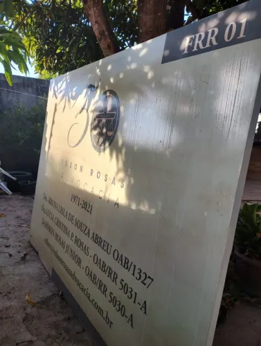 Placa de Fachada de metal 