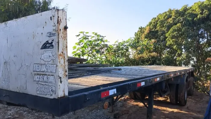 Carreta Grade Baixa - PNEUS NOVOS (Aceito Troca)