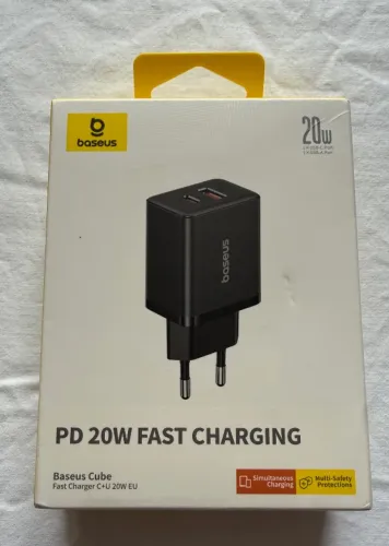 Carregador Baseus Carregamento Rápido 20W USB-C USB-A