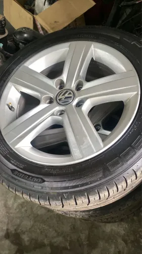 Jogo de rodas originais Volkswagen golf tsi
