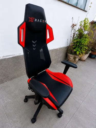 ?Cadeira Gamer XT Racer?