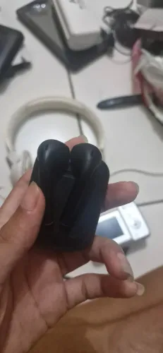 Fones quebrados 