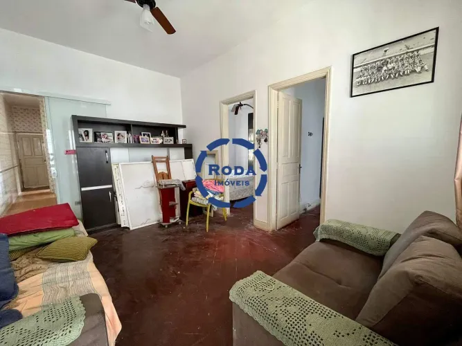 Casa na Vila Belmiro com 2 dormitórios, edícula e quintal
