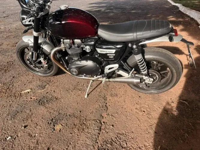 Triumph Speed Twin 1200cc Stealth Edition 2024
