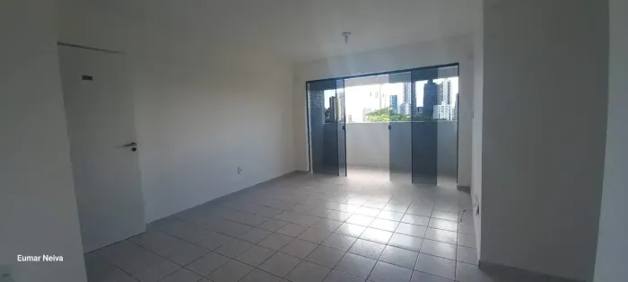 Apartamento para aluguel com 3 quartos, varanda, nascente, 84 m² em Miramar - João Pessoa