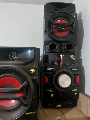 Som com 2 caixas para casa