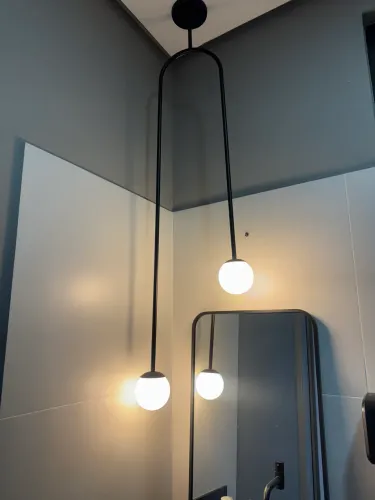 Pendente Duplo Preto Moderno com Globos - Ótimo Estado