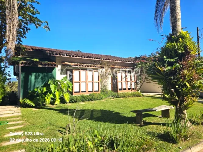 Casa para venda em Recanto Da Lagoinha de 247.00m² com 3 Quartos, 3 Suites e 3 Garagens