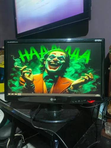 MONITOR 20 poll