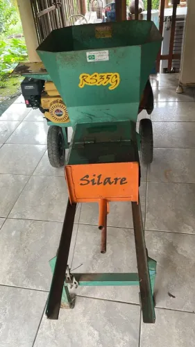 Ensacadora de Silagem / gasolina RS35G-SILARE