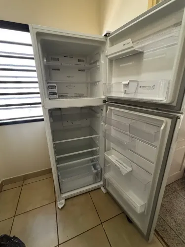 Geladeira Electrolux TF56 Frost Free 474L - para conserto ou retirada de peças