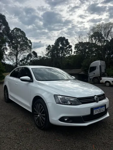 Volkswagen Jetta Highline 2.0 TSI 16V 4P Tiptronic 2014