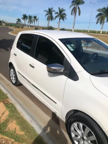 Volkswagen Fox 1.6 MI Total Flex 8V 5P 2013
