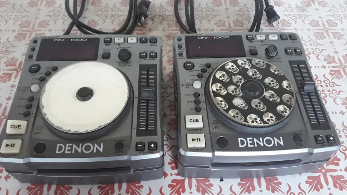 Par de Cdj denon dns1000 usado (leia descrição)