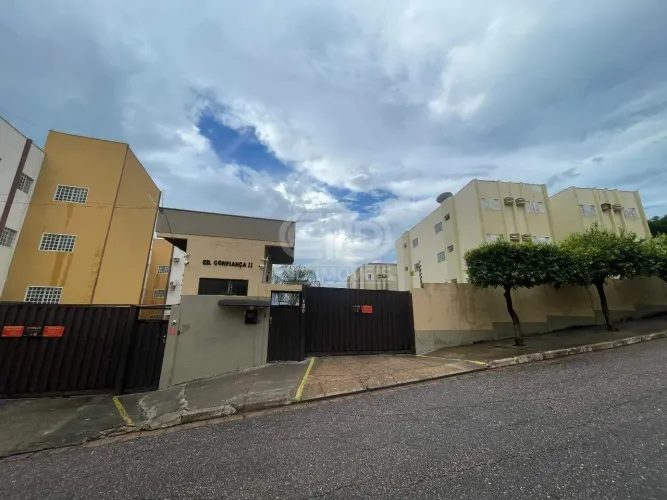 Apartamento com 3 quartos no Ed. Confiança II