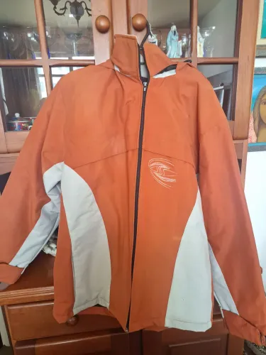Jaqueta masculina corta-vento laranja, com capuz, forrada com lã - tamanho GG