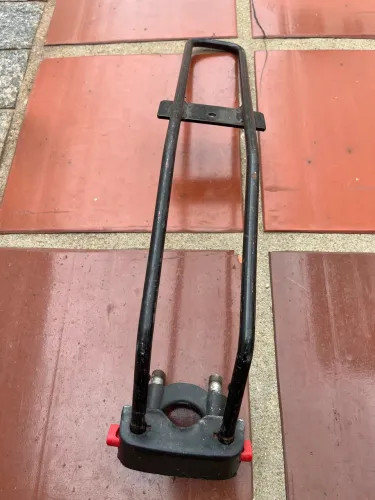 Suporte para cadeirinha de bicicleta 