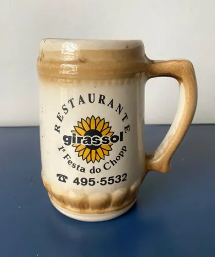 Caneca Girassol Festa Chopp Cerveja Antiga Coleção Anos 90