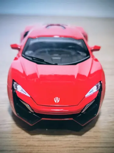 Lykan Hyper Sport -Filme Velozes e Furiosos 7 - Escala 1:32