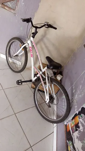 VENDE-SE BICICLETA