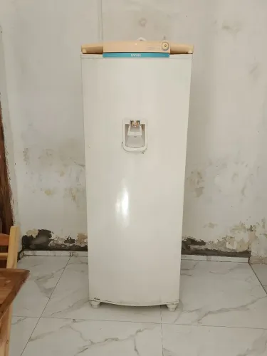 vendo geladeira