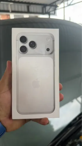 iPhone 17 pro Max 256 lacrado
