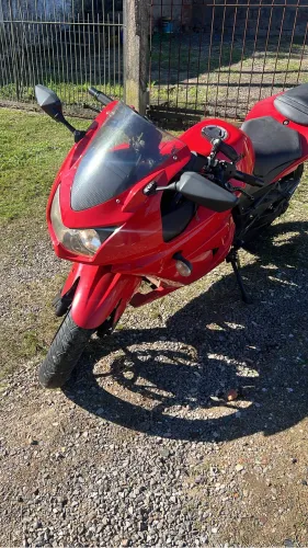 Ninja 250r vermelha
