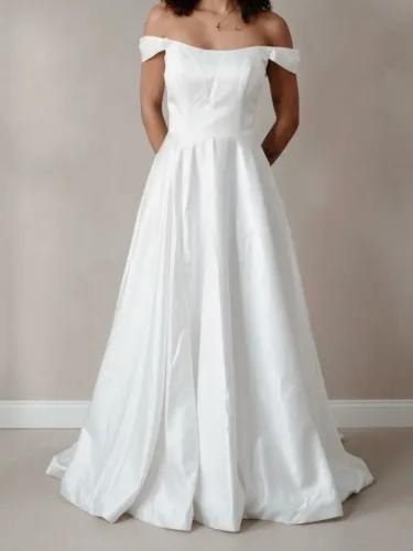Vestido de Noiva Novo acetinado