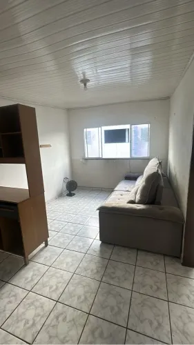 Vende-se armário perfeito estado semi desmontado já