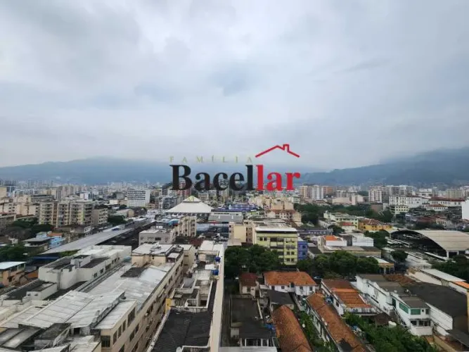 Apartamento - / Residencial / Vila Isabel