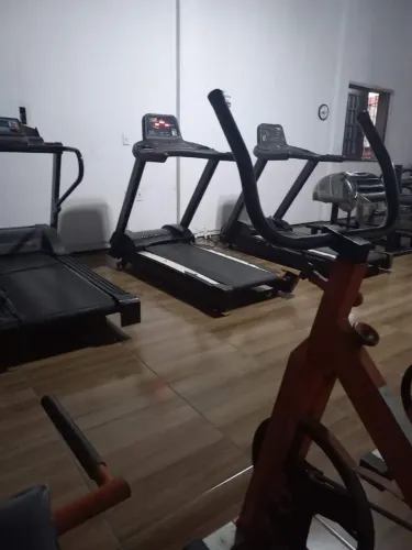 Vende-se equipamentos de musculação