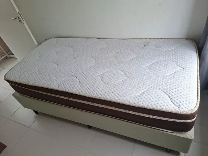 Vendo Cama Solteiro King (viúva) com Box.