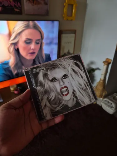 Born This Way - Lady Gaga