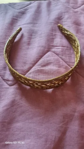 Tiara capim dourado
