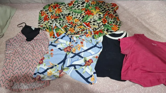 5 peças de roupa por 50 reais