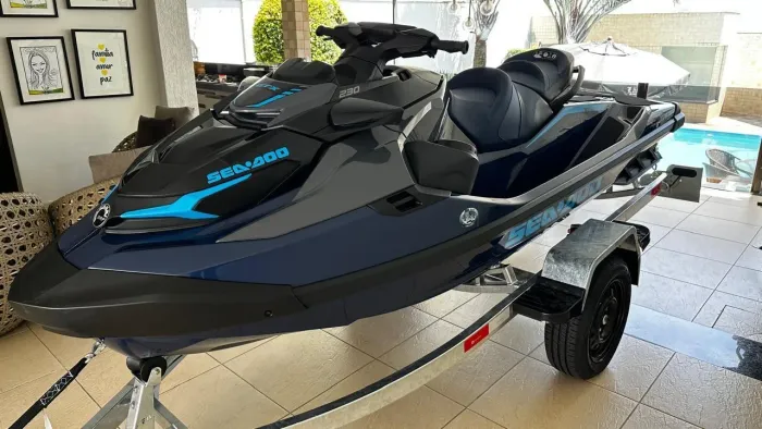 Jet SKi Sea-Doo GTX 230